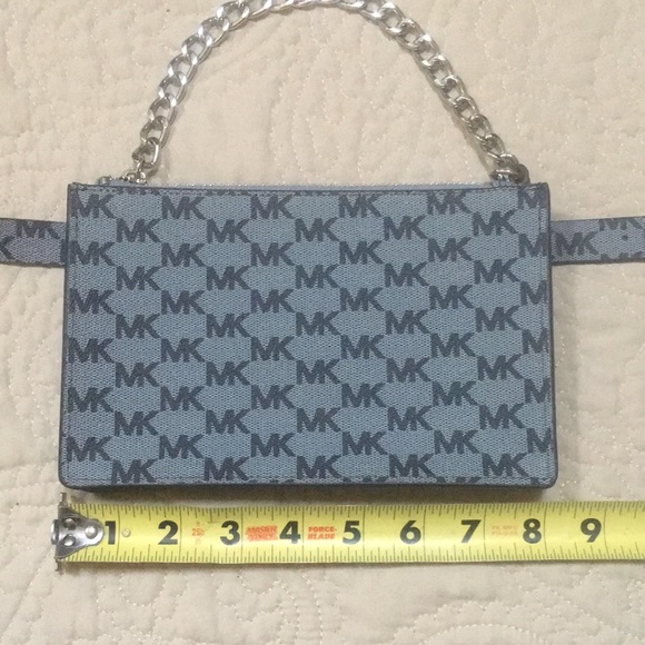 New! Michael Kors Signature Gray Logo Belt Purse With Silver Chain Pull - Picture 14 of 16